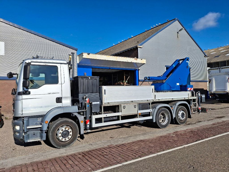 MAN TGM 26.340 6x2 - Camion furgon: Foto 2 MAN TGM 26.340 6x2 - Camion furgon: Foto 2