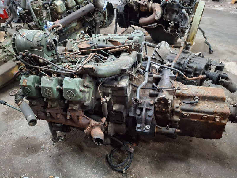 Mercedes-Benz OM441 - Motor: Foto 2 Mercedes-Benz OM441 - Motor: Foto 2