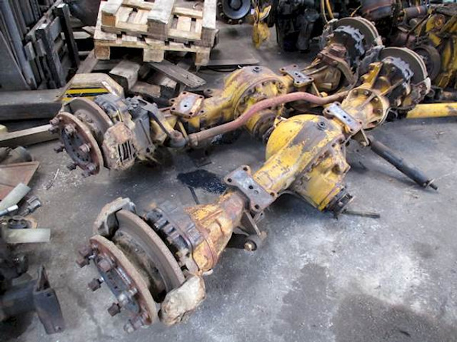 Renault 4888 - Axă față pentru Camion: Foto 1 Renault 4888 - Axă față pentru Camion: Foto 1