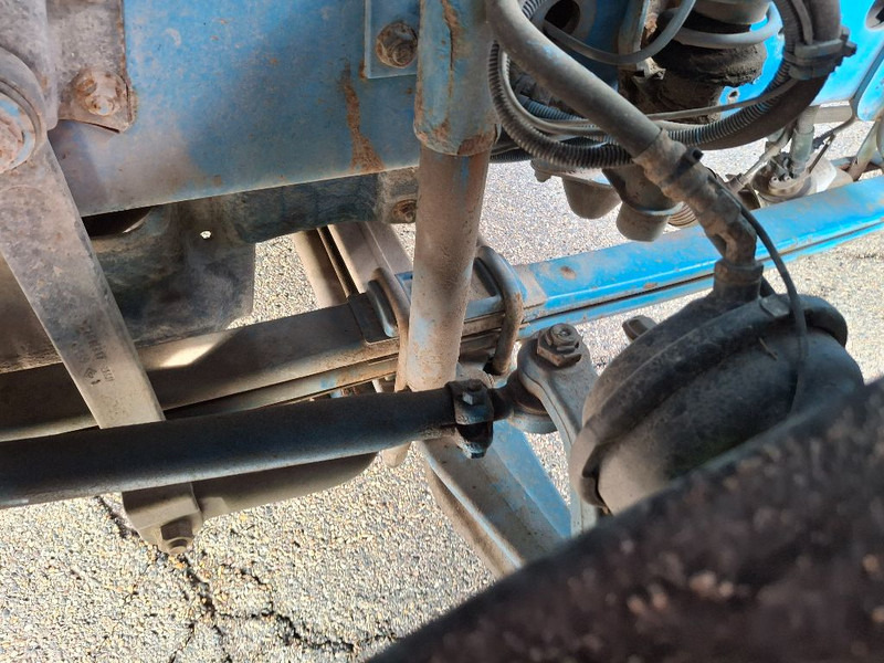 Renault MIDLUM 280DXI - Camion cisternă: Foto 2 Renault MIDLUM 280DXI - Camion cisternă: Foto 2