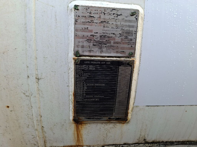 Renault PREMIUM 270 GAS / LPG - Camion cisternă: Foto 2 Renault PREMIUM 270 GAS / LPG - Camion cisternă: Foto 2