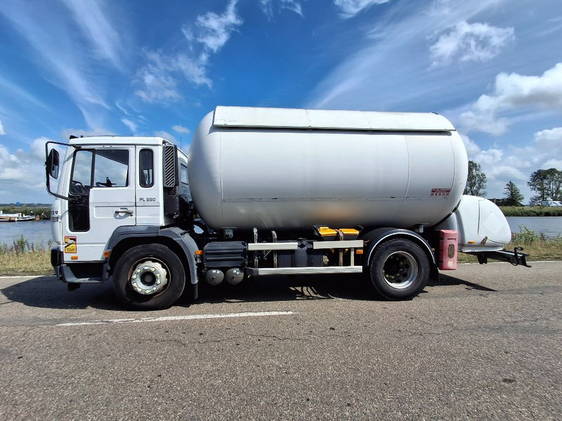 Volvo FL 250 GAS / LPG - Camion cisternă: Foto 4 Volvo FL 250 GAS / LPG - Camion cisternă: Foto 4