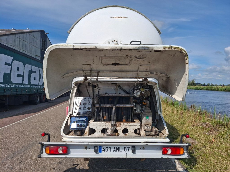 Volvo FL 250 GAS / LPG - Camion cisternă: Foto 5 Volvo FL 250 GAS / LPG - Camion cisternă: Foto 5