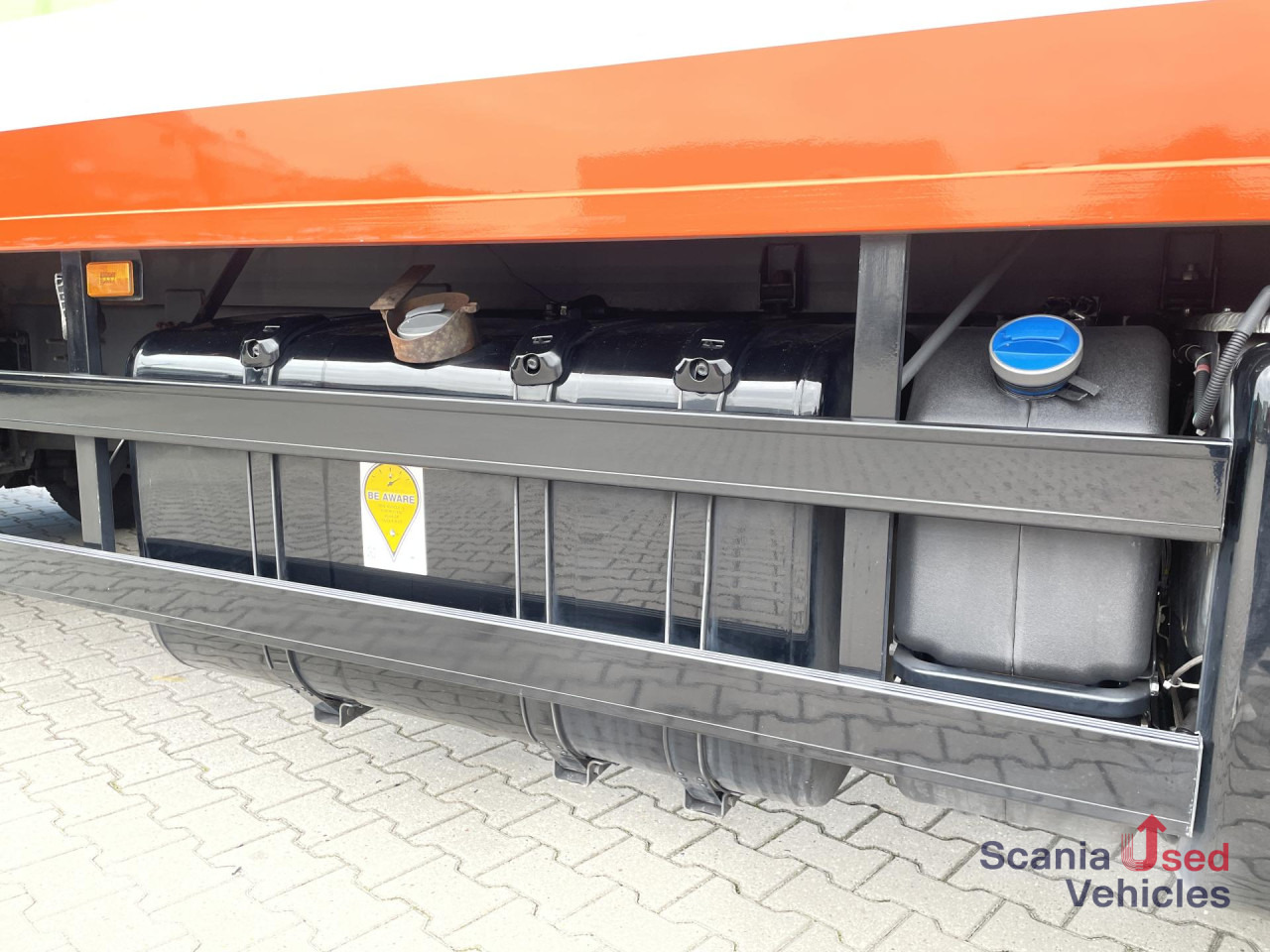 SCANIA P 370 LB4x2MNB RETARDER FULL AIR 705X245X235 - Camion furgon: Foto 2 SCANIA P 370 LB4x2MNB RETARDER FULL AIR 705X245X235 - Camion furgon: Foto 2