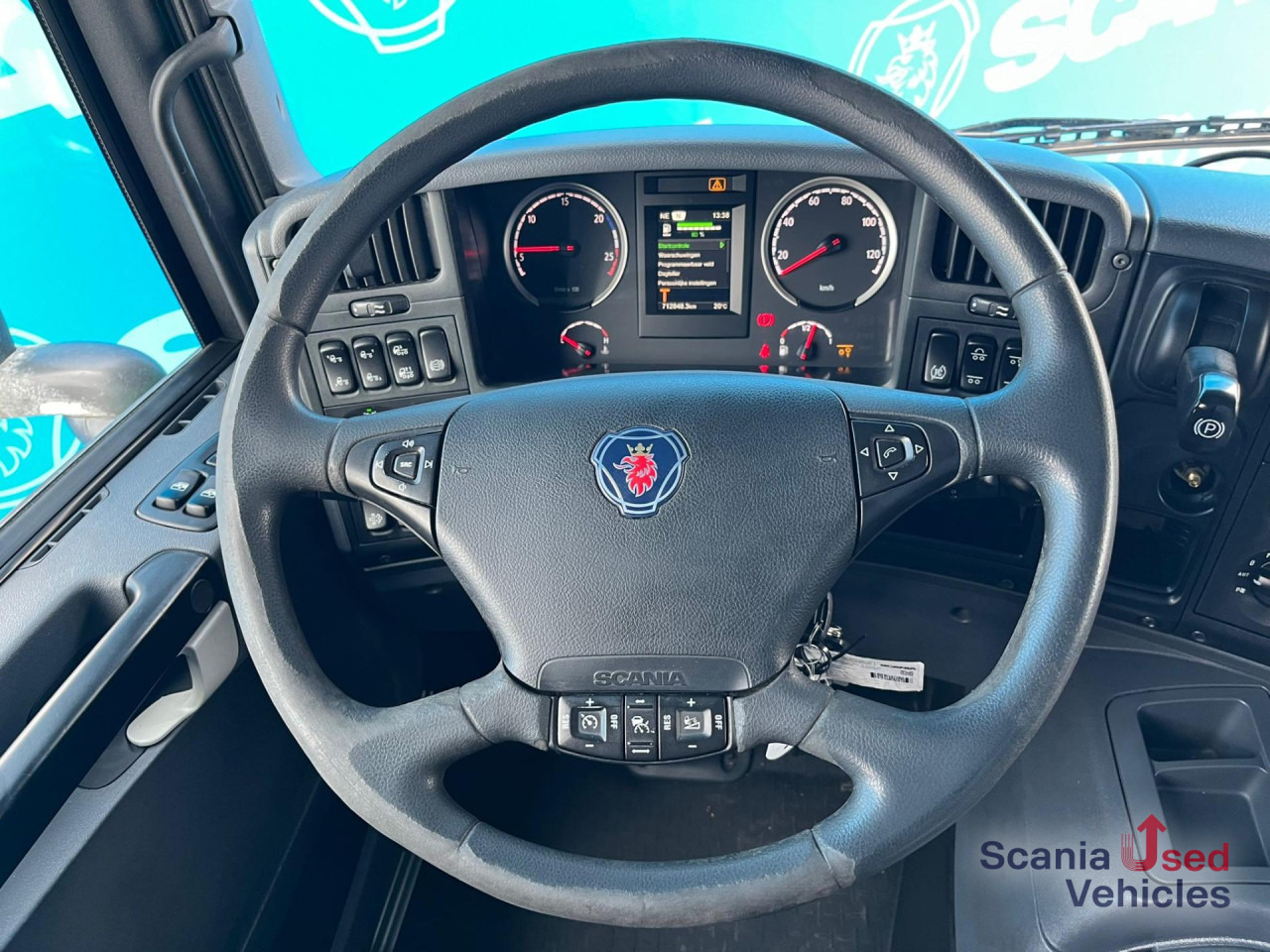 SCANIA P 410 DB6x2*4MNB RETARDER FULL AIR 8T TAIL LIFT 2T - Camion furgon: Foto 3 SCANIA P 410 DB6x2*4MNB RETARDER FULL AIR 8T TAIL LIFT 2T - Camion furgon: Foto 3