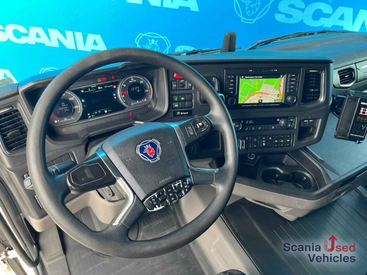 SCANIA R 410 B6x2*4NB LNG RETARDER FRIGO CHEREAU 765x250x - Camion frigider: Foto 2 SCANIA R 410 B6x2*4NB LNG RETARDER FRIGO CHEREAU 765x250x - Camion frigider: Foto 2