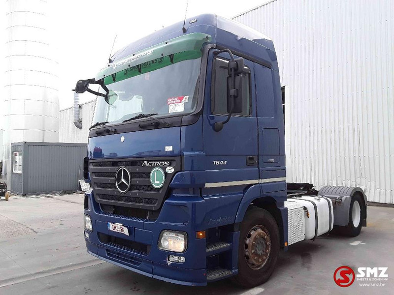 Mercedes-Benz Actros 1844 3 pedals retarder - Cap tractor: Foto 3 Mercedes-Benz Actros 1844 3 pedals retarder - Cap tractor: Foto 3