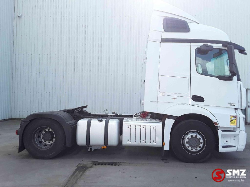 Mercedes-Benz Actros 1845 Streamspace 2 tanks 10/2013 - Cap tractor: Foto 4 Mercedes-Benz Actros 1845 Streamspace 2 tanks 10/2013 - Cap tractor: Foto 4