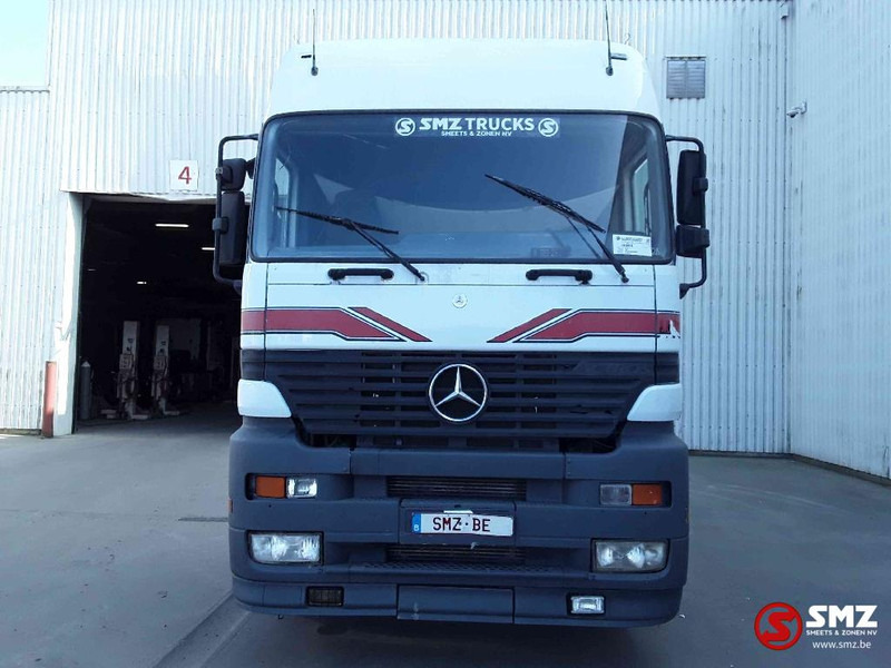 Mercedes-Benz Actros 1853 - Cap tractor: Foto 2 Mercedes-Benz Actros 1853 - Cap tractor: Foto 2