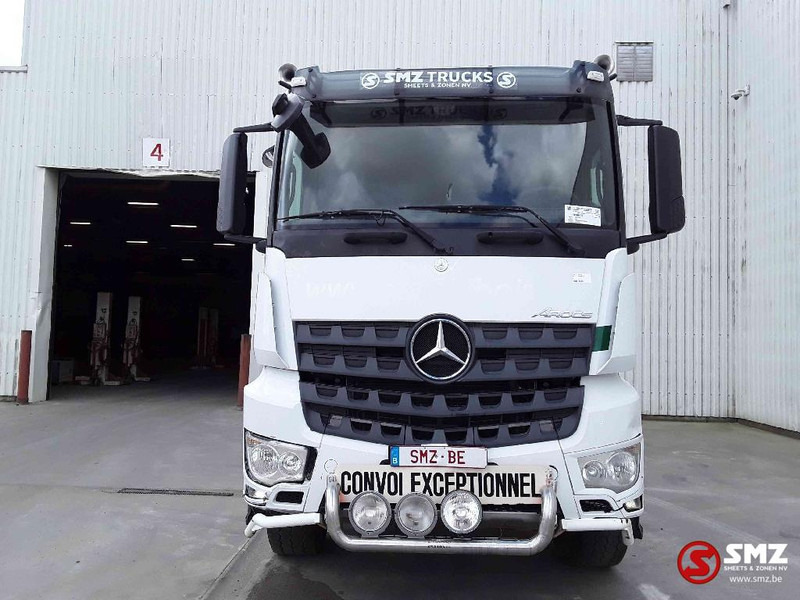 Mercedes-Benz Arocs 3351 lames steel - Cap tractor: Foto 2 Mercedes-Benz Arocs 3351 lames steel - Cap tractor: Foto 2