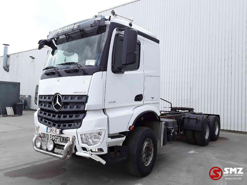 Mercedes-Benz Arocs 3351 lames steel - Cap tractor: Foto 3 Mercedes-Benz Arocs 3351 lames steel - Cap tractor: Foto 3