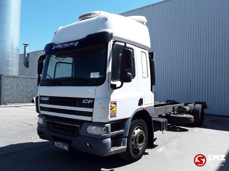 DAF 75 CF 310 manual - Camion şasiu: Foto 3 DAF 75 CF 310 manual - Camion şasiu: Foto 3