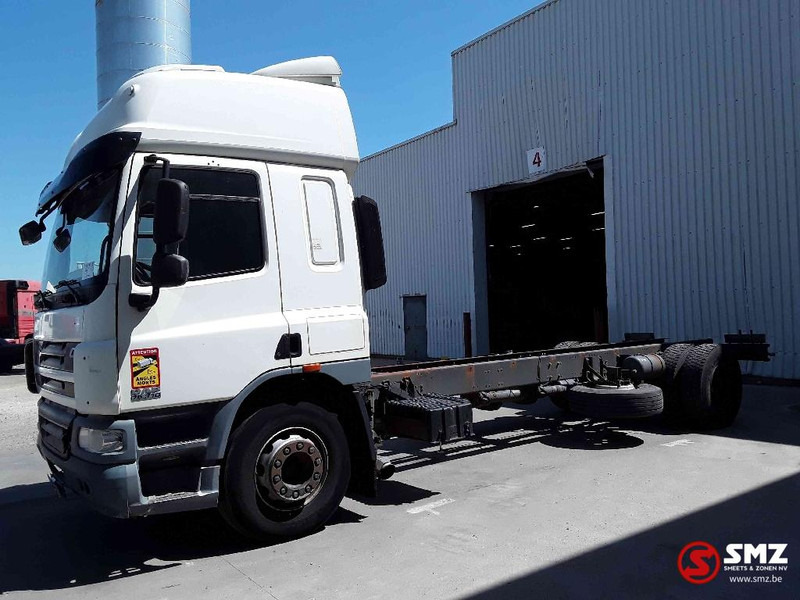 DAF 75 CF 310 manual - Camion şasiu: Foto 5 DAF 75 CF 310 manual - Camion şasiu: Foto 5