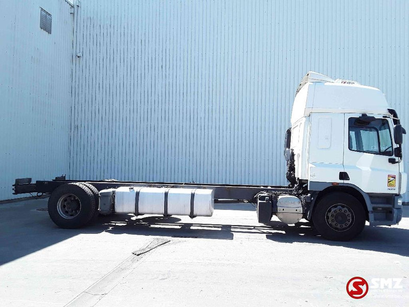 DAF 75 CF 310 manual - Camion şasiu: Foto 4 DAF 75 CF 310 manual - Camion şasiu: Foto 4