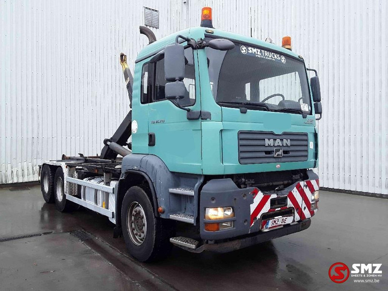 MAN TGA 26.350 manual - Camion transport containere/ Swap body: Foto 1 MAN TGA 26.350 manual - Camion transport containere/ Swap body: Foto 1