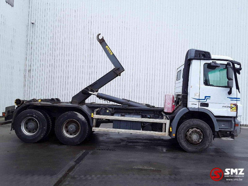 Mercedes-Benz Actros 2636 6x4 manual - Camion transport containere/ Swap body: Foto 4 Mercedes-Benz Actros 2636 6x4 manual - Camion transport containere/ Swap body: Foto 4
