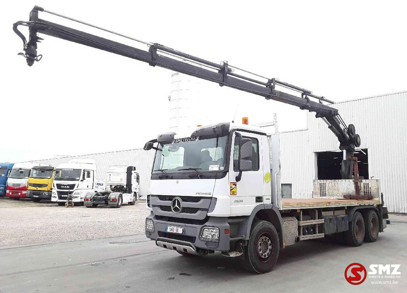 Mercedes-Benz Actros 2636 hiab 166fs 4 remote - Camion platformă, Camion cu macara: Foto 5 Mercedes-Benz Actros 2636 hiab 166fs 4 remote - Camion platformă, Camion cu macara: Foto 5