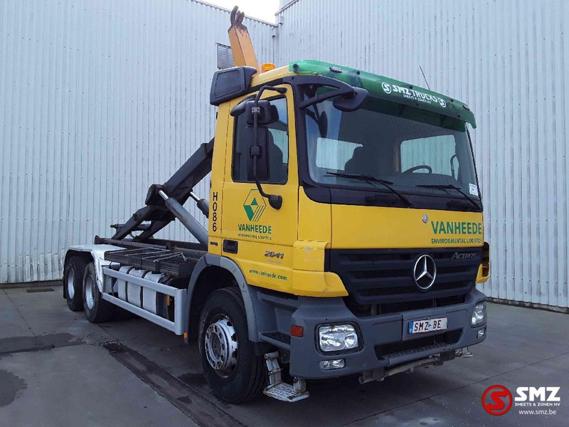 Mercedes-Benz Actros 2641 6x4 EPS lames - Camion transport containere/ Swap body: Foto 1 Mercedes-Benz Actros 2641 6x4 EPS lames - Camion transport containere/ Swap body: Foto 1