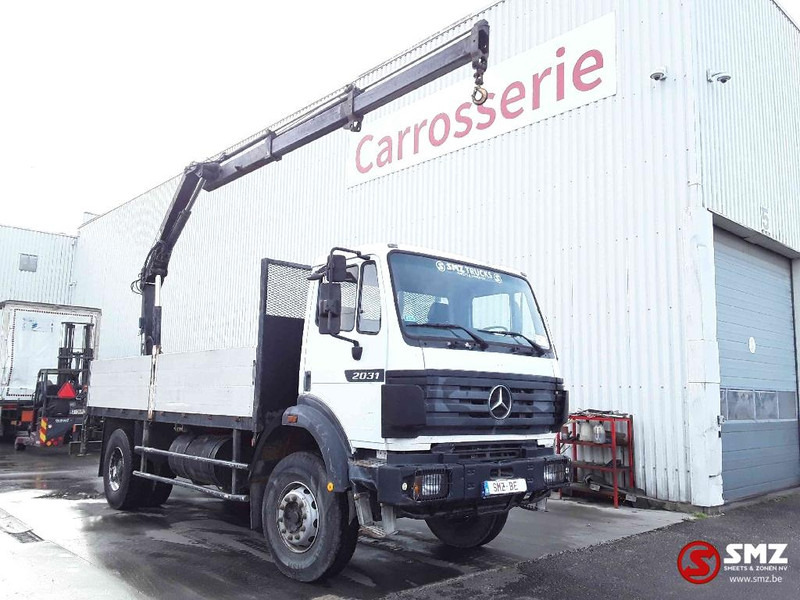 Mercedes-Benz SK 2031 lames manual - Camion platformă, Camion cu macara: Foto 1 Mercedes-Benz SK 2031 lames manual - Camion platformă, Camion cu macara: Foto 1