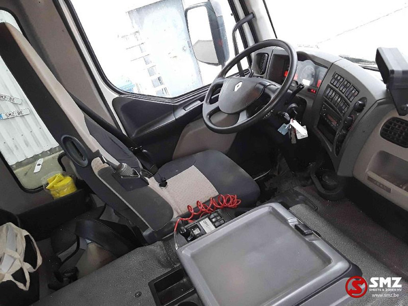 Autobetonieră Renault Kerax 430 8m3+remote: Foto 6 Autobetonieră Renault Kerax 430 8m3+remote: Foto 6