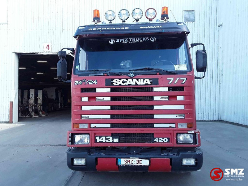 Scania 143 M 420 depannage + pesi 3 - Maşină de tractare: Foto 2 Scania 143 M 420 depannage + pesi 3 - Maşină de tractare: Foto 2