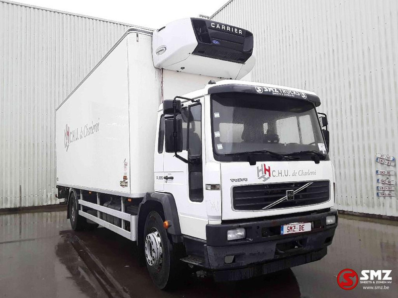 Volvo FL6 220 Carrièr supra 750 - Camion frigider: Foto 1 Volvo FL6 220 Carrièr supra 750 - Camion frigider: Foto 1