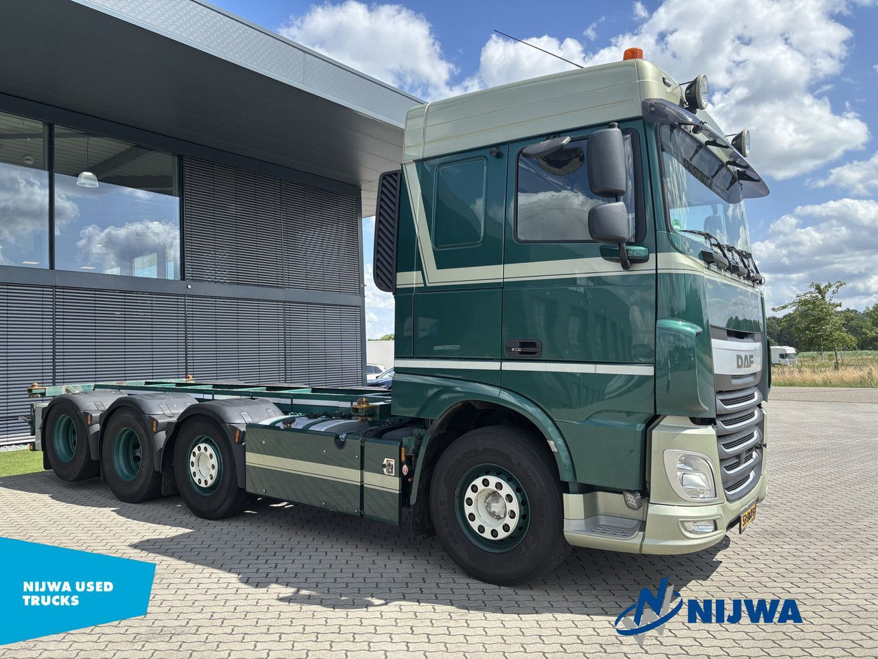 DAF XF 460 8x2 20ft container systeem - Camion cu cârlig: Foto 2 DAF XF 460 8x2 20ft container systeem - Camion cu cârlig: Foto 2