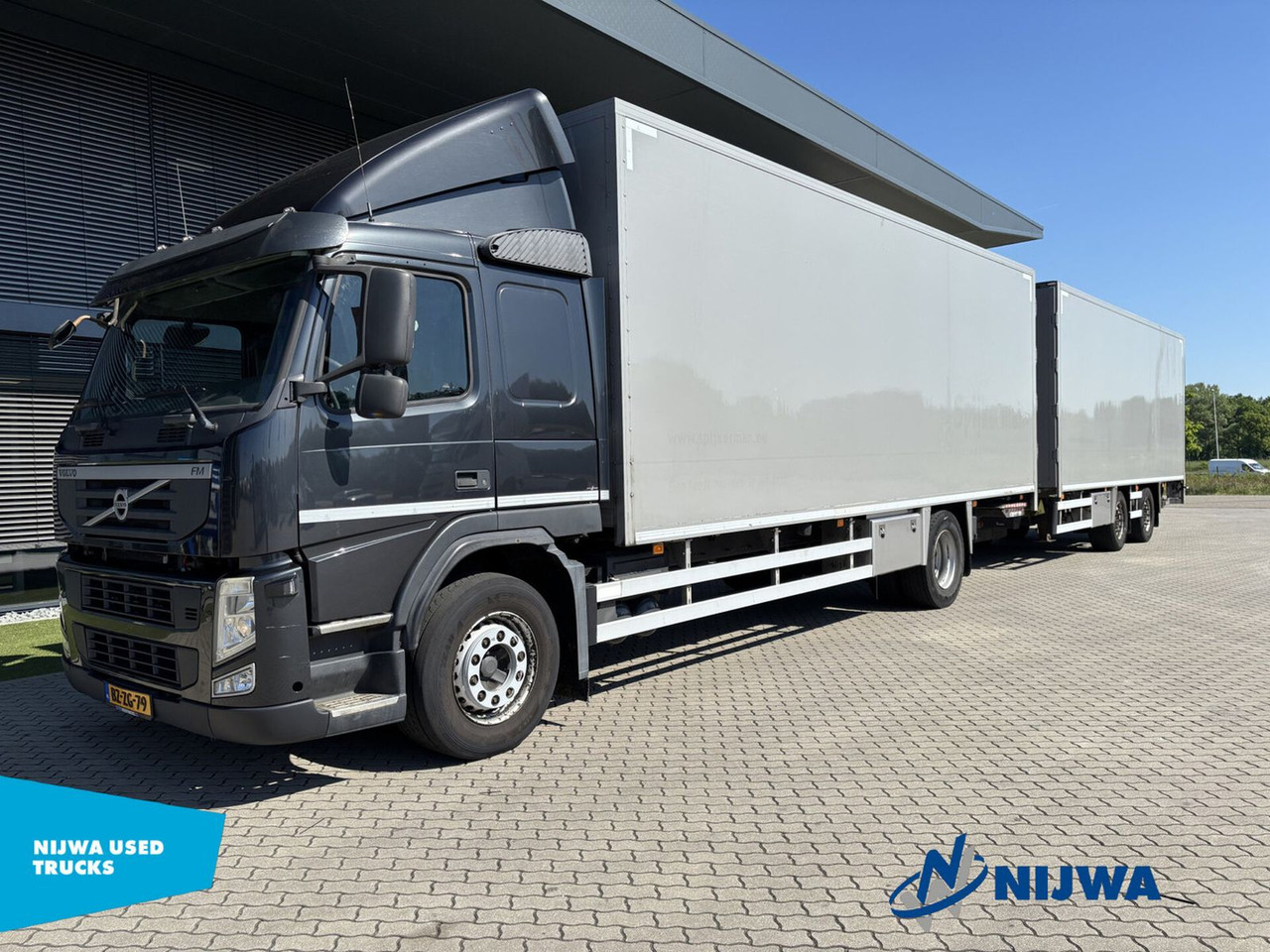 Volvo FM 330 4x2 I.C.M. HERTOGHS Aanhangwagen - Camion furgon: Foto 1 Volvo FM 330 4x2 I.C.M. HERTOGHS Aanhangwagen - Camion furgon: Foto 1
