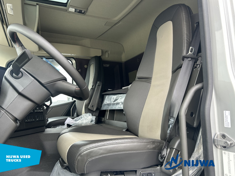 Camion cu cârlig nou Volvo FMX 540 8x2 Hyva Haakarm + Vangmuil: Foto 14