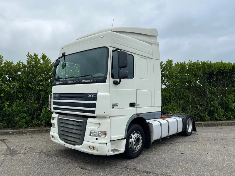DAF XF 105 FT SC Euro5 - Cap tractor: Foto 2 DAF XF 105 FT SC Euro5 - Cap tractor: Foto 2