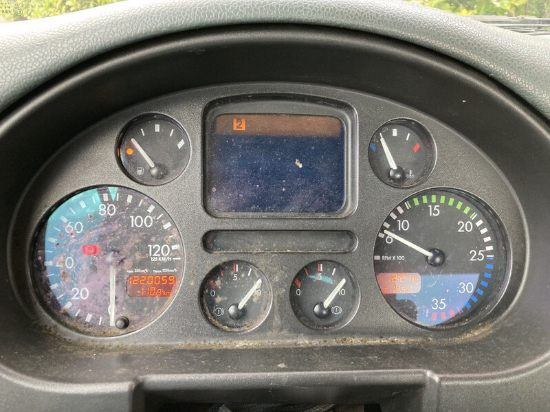 Camion şasiu DAF FA CF65.180 Euro3 Manual / Laadklep: Foto 6
