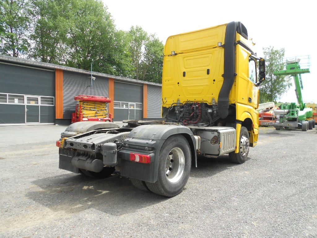 Mercedes-Benz AROCS 1845 - Cap tractor: Foto 2 Mercedes-Benz AROCS 1845 - Cap tractor: Foto 2