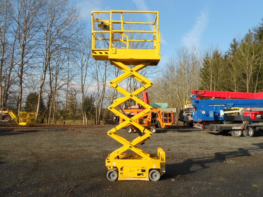 Genie GS 1330, Scherenarbeitsbühne Genie 5,9 m - Camion cu nacela: Foto 4 Genie GS 1330, Scherenarbeitsbühne Genie 5,9 m - Camion cu nacela: Foto 4