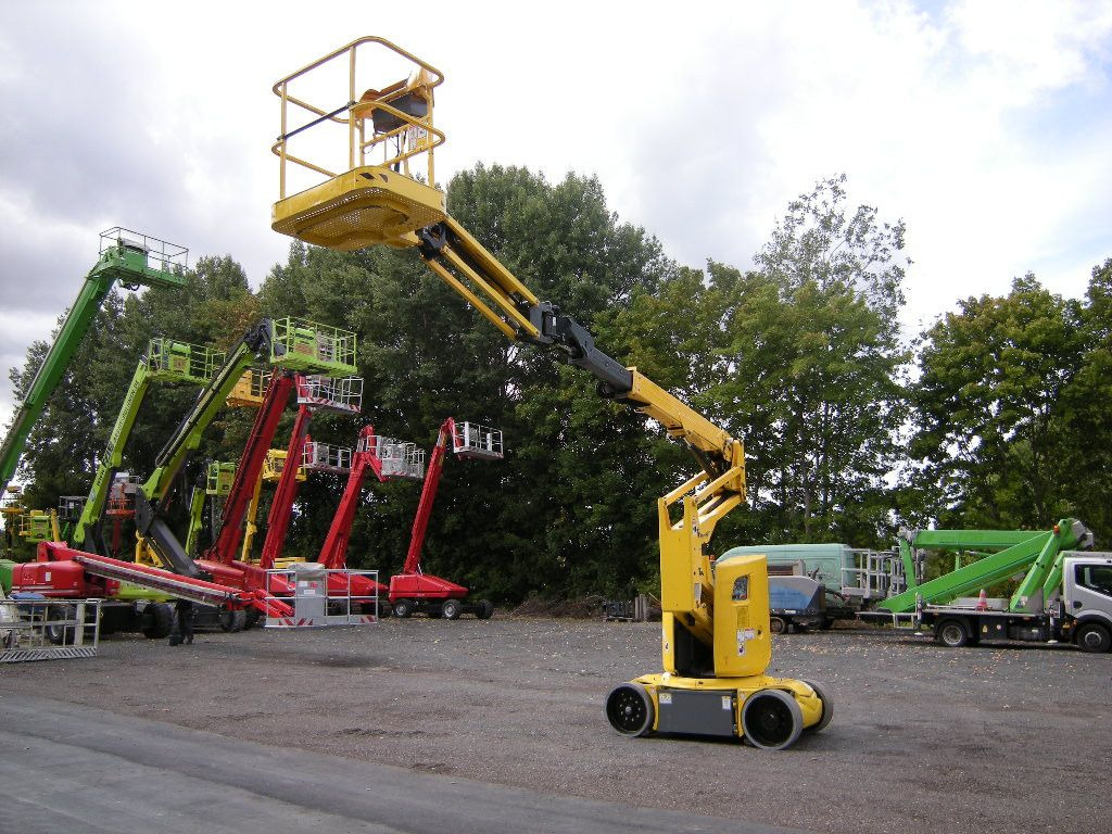 Haulotte HA12CJ+ , AH 12m, Korbarm drehbar - Camion cu nacela: Foto 4 Haulotte HA12CJ+ , AH 12m, Korbarm drehbar - Camion cu nacela: Foto 4