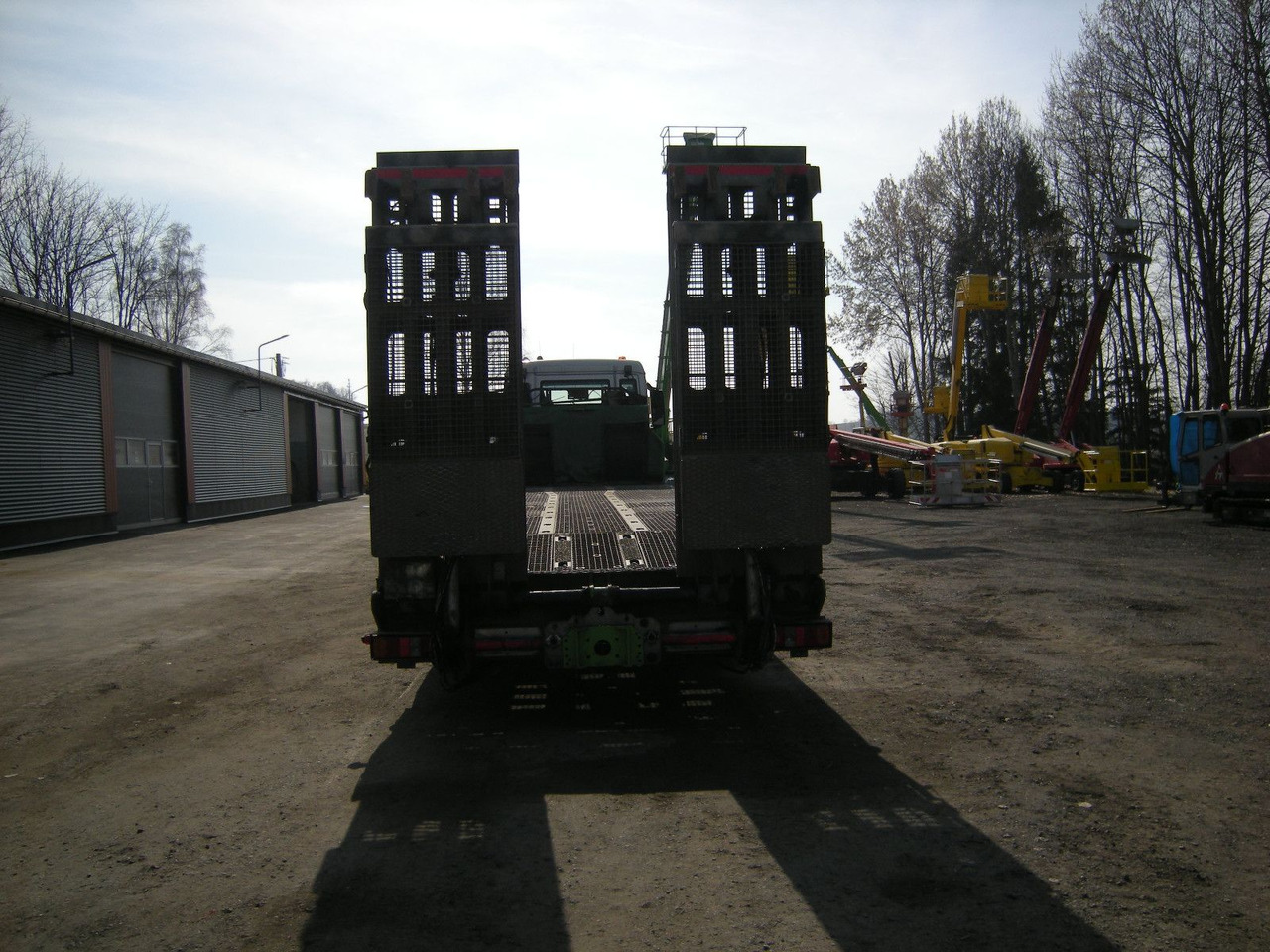 MAN 35.400, Zanner Plateau, Rampen, Winde - Maşină de tractare: Foto 3 MAN 35.400, Zanner Plateau, Rampen, Winde - Maşină de tractare: Foto 3