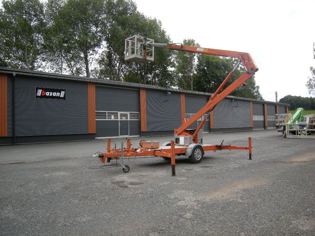 Moog Anhänge Arbeitsbühne, AH 13,5m - Camion cu nacela: Foto 2 Moog Anhänge Arbeitsbühne, AH 13,5m - Camion cu nacela: Foto 2