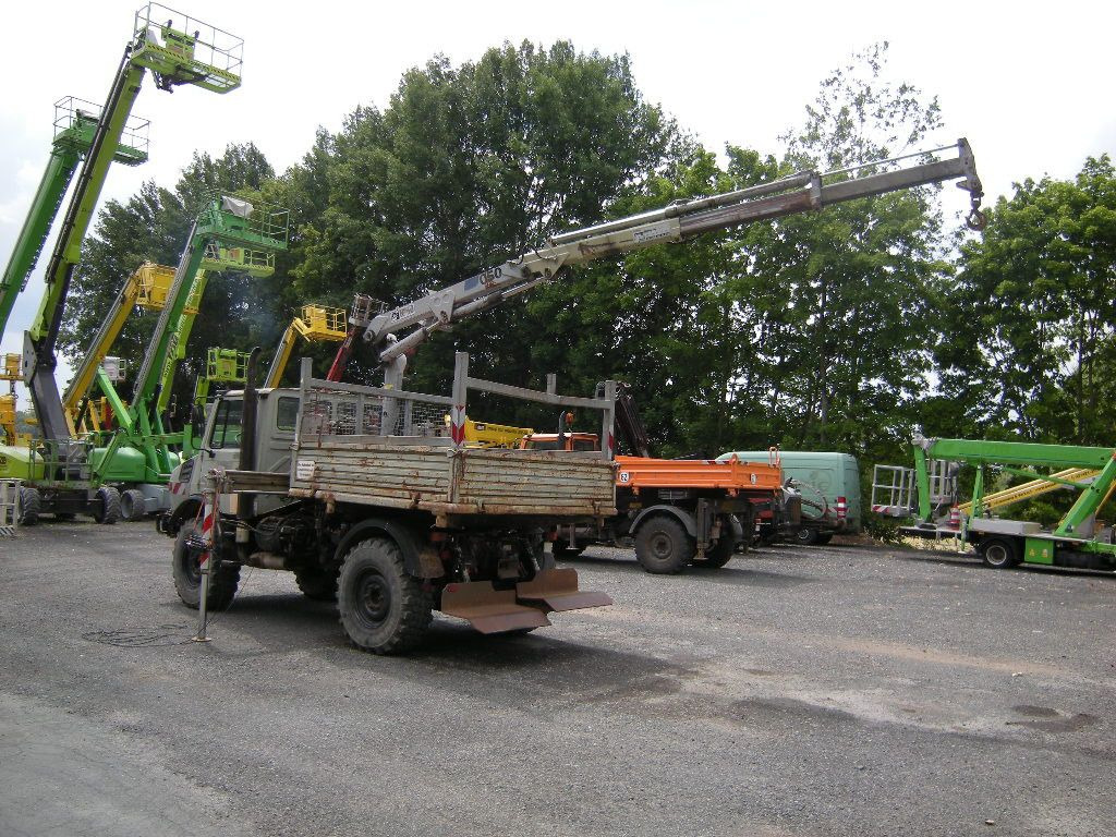 Unimog U1250 mit Kran - Autoutilitară basculantă: Foto 3 Unimog U1250 mit Kran - Autoutilitară basculantă: Foto 3