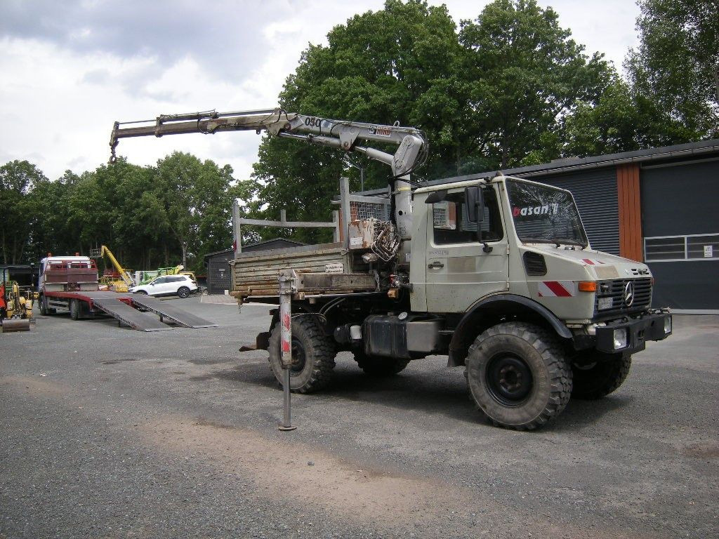 Unimog U1250 mit Kran - Autoutilitară basculantă: Foto 1 Unimog U1250 mit Kran - Autoutilitară basculantă: Foto 1