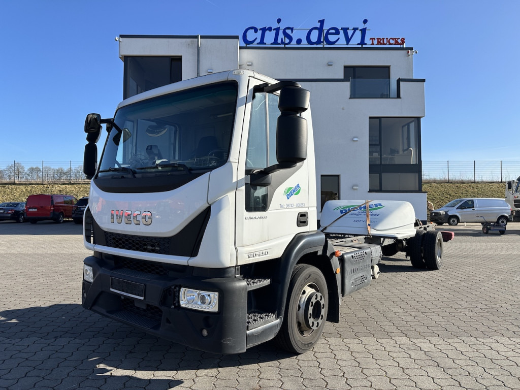 Iveco 120E25 Eurocargo 4x2 Fahrgestell - Camion furgon: Foto 1 Iveco 120E25 Eurocargo 4x2 Fahrgestell - Camion furgon: Foto 1