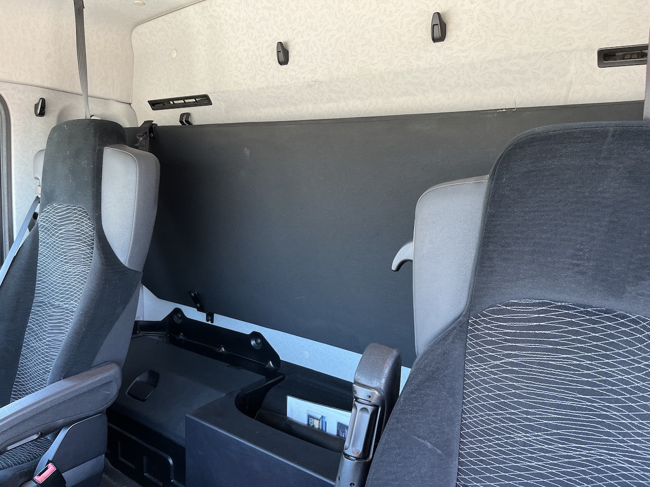 Mercedes-Benz Antos 1840 4x4 HAD LBW Kühlung Flüssigstickstoff - Camion frigider: Foto 3 Mercedes-Benz Antos 1840 4x4 HAD LBW Kühlung Flüssigstickstoff - Camion frigider: Foto 3