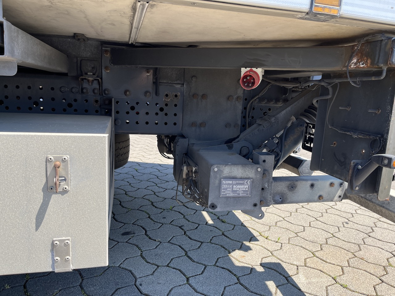 Mercedes-Benz Antos 1840 4x4 HAD LBW Kühlung Flüssigstickstoff - Camion frigider: Foto 5 Mercedes-Benz Antos 1840 4x4 HAD LBW Kühlung Flüssigstickstoff - Camion frigider: Foto 5