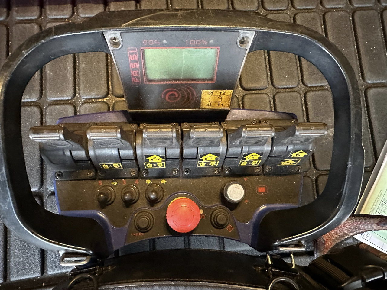 Palfinger FASSI F 235 A.2.23 Kran + Funk - Macara montată: Foto 4 Palfinger FASSI F 235 A.2.23 Kran + Funk - Macara montată: Foto 4