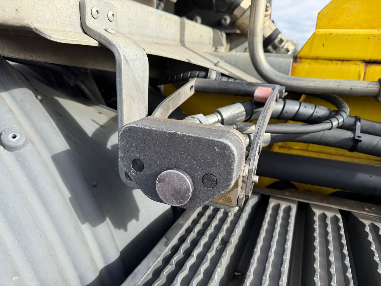 Scania P 410 8x4 Palfinger Getriebeschaden - Camion cu cârlig: Foto 2 Scania P 410 8x4 Palfinger Getriebeschaden - Camion cu cârlig: Foto 2