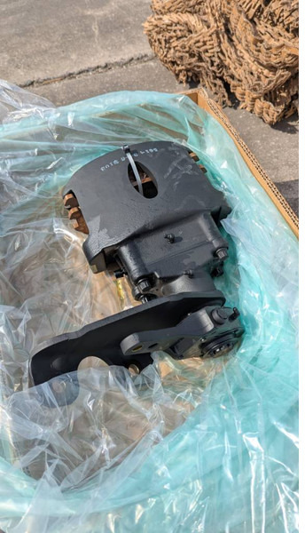 Komatsu HD605-5 BRAKE ASSY 561-34-62103 - Piese frână pentru Utilaje constructii: Foto 4 Komatsu HD605-5 BRAKE ASSY 561-34-62103 - Piese frână pentru Utilaje constructii: Foto 4