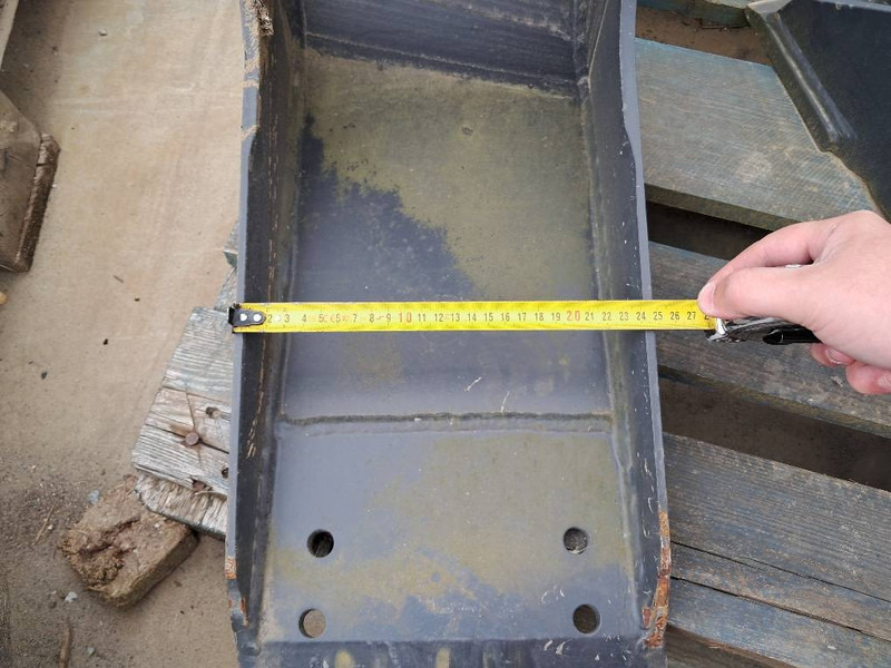 Komatsu PC24MR-5 NEW BUCKET SET + QC - Cupă pentru Utilaje constructii: Foto 4 Komatsu PC24MR-5 NEW BUCKET SET + QC - Cupă pentru Utilaje constructii: Foto 4