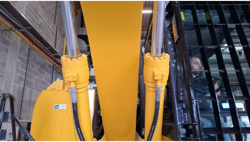 Komatsu PW148-10 PW148-8 PW140-7 Boom and Arm - Braț pentru Utilaje constructii: Foto 5 Komatsu PW148-10 PW148-8 PW140-7 Boom and Arm - Braț pentru Utilaje constructii: Foto 5