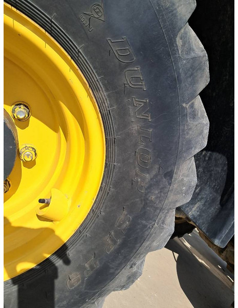Încărcător frontal pe pneuri Komatsu WA100M-8: Foto 16
