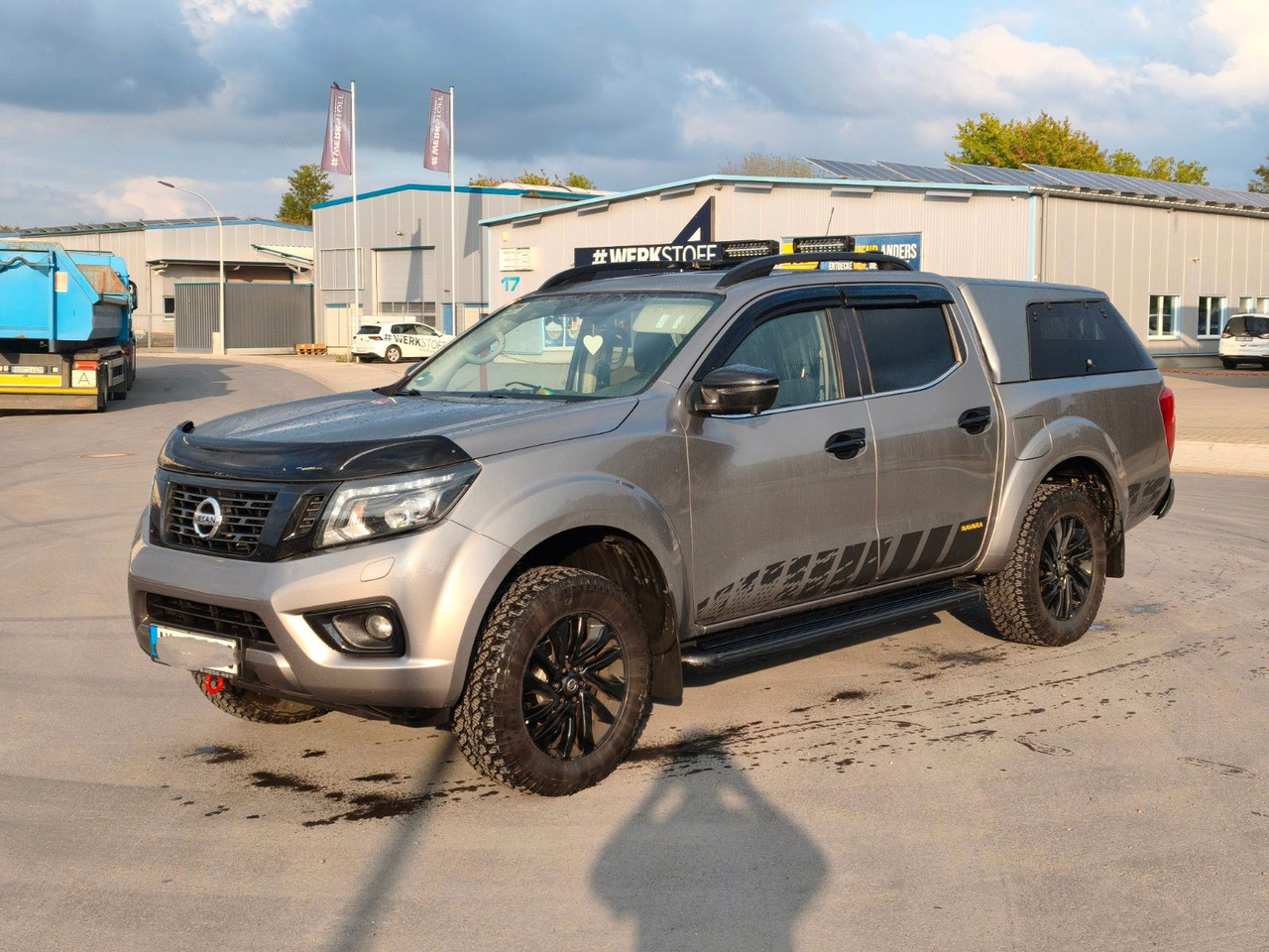 Nissan Navara NP300 N-Guard Double Cab 4x4 - SUV: Foto 1 Nissan Navara NP300 N-Guard Double Cab 4x4 - SUV: Foto 1