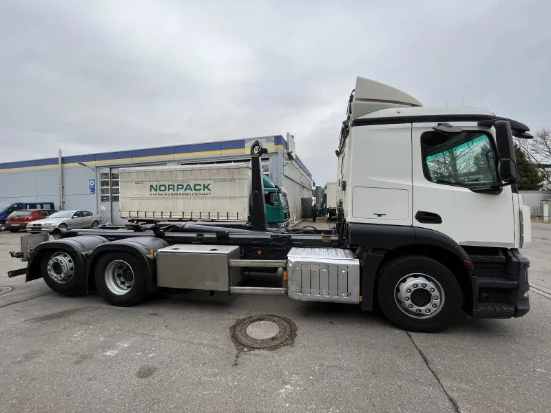 Mercedes-Benz Actros 2543 BL 6x2 MEILLER Abroller TÜV NEU! - Camion cu cârlig: Foto 5 Mercedes-Benz Actros 2543 BL 6x2 MEILLER Abroller TÜV NEU! - Camion cu cârlig: Foto 5