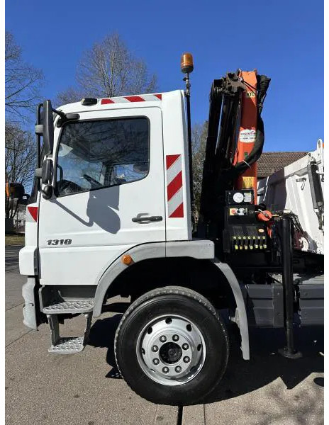 Mercedes-Benz Atego 1318 5 x AK Allrad Kran Palfinger 7001 - Camion basculantă, Camion cu macara: Foto 5 Mercedes-Benz Atego 1318 5 x AK Allrad Kran Palfinger 7001 - Camion basculantă, Camion cu macara: Foto 5